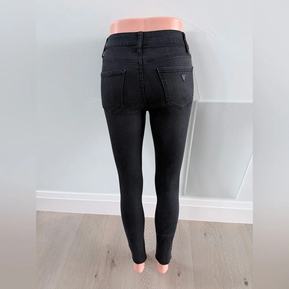 New Guess Y2K Classic Black Skinny Jeans size 24